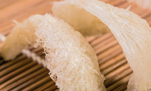 燕窩的功效與作用是什么？吃燕窩對人體有哪些好處？